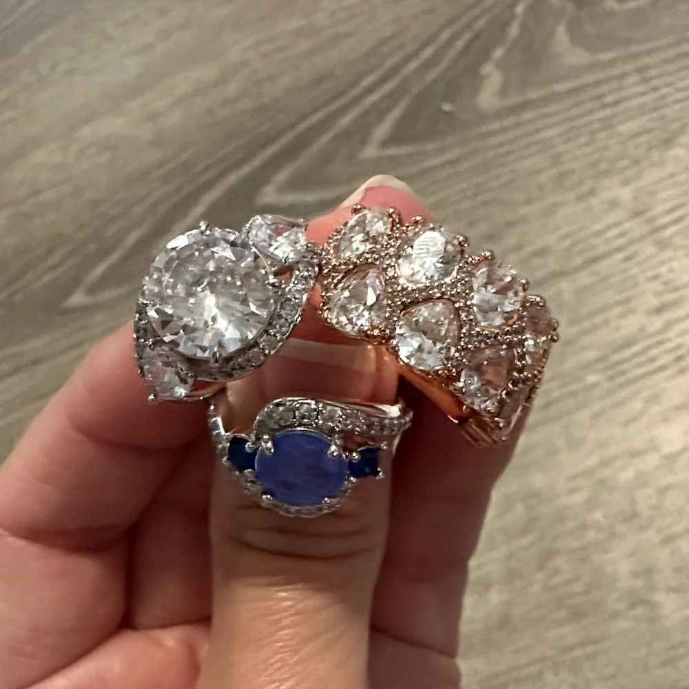 Bomb Party Women’s Set of Seven Pieces of Elegant Necklaces & Rings‎ Size 5 & 6 - Picture 12 of 13